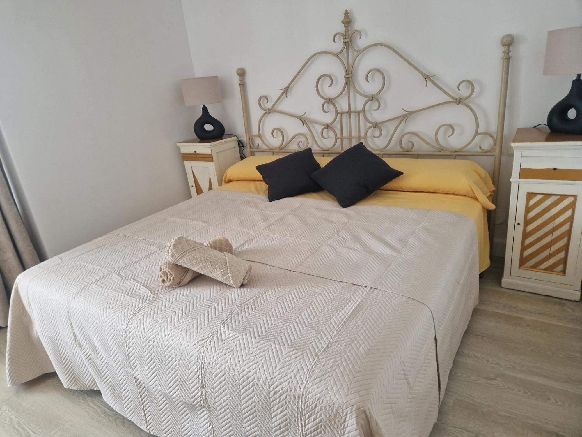 Apartamento Primera Linea Playa Торемолинос Екстериор снимка